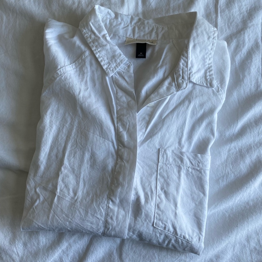 Universal Thread Boyfriend Linen Button-up